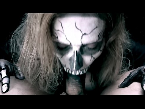 ❤️ Démon lány szopja a farkat fekete szájával és lenyeli a spermát. ❌ Porno at hu.xxxwow-net.ru ❤
